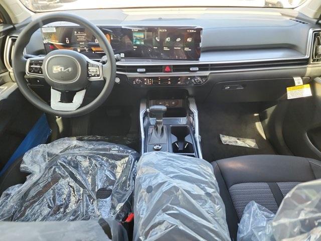 new 2025 Kia Sorento car, priced at $31,095