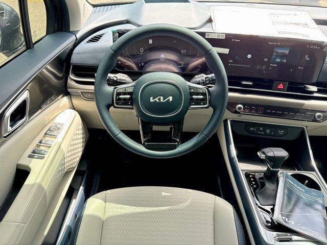 new 2025 Kia Carnival car, priced at $51,895