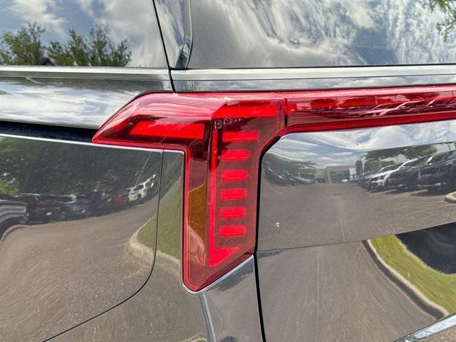 new 2025 Kia Carnival car, priced at $50,895