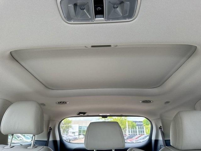 new 2025 Kia Carnival car, priced at $50,895