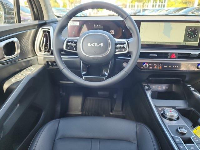 new 2025 Kia Sorento Hybrid car, priced at $35,199