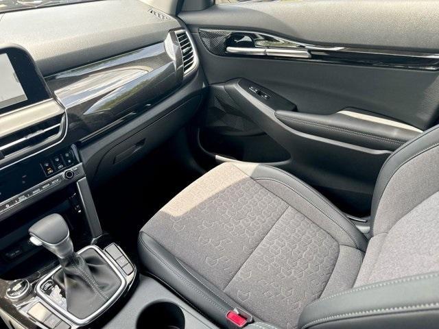 new 2025 Kia Seltos car, priced at $26,935