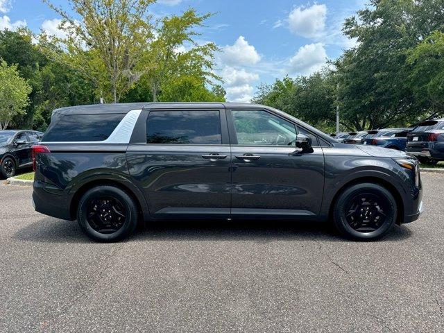 new 2025 Kia Carnival car, priced at $40,000