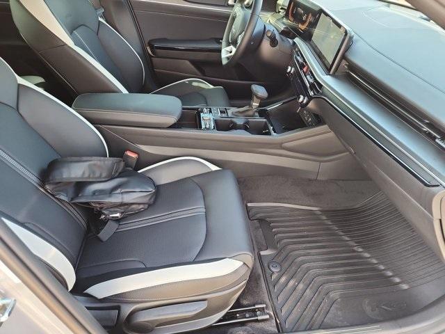 new 2025 Kia K5 car, priced at $29,778