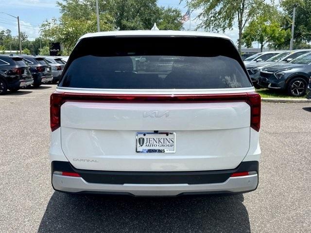 new 2025 Kia Carnival car, priced at $40,495