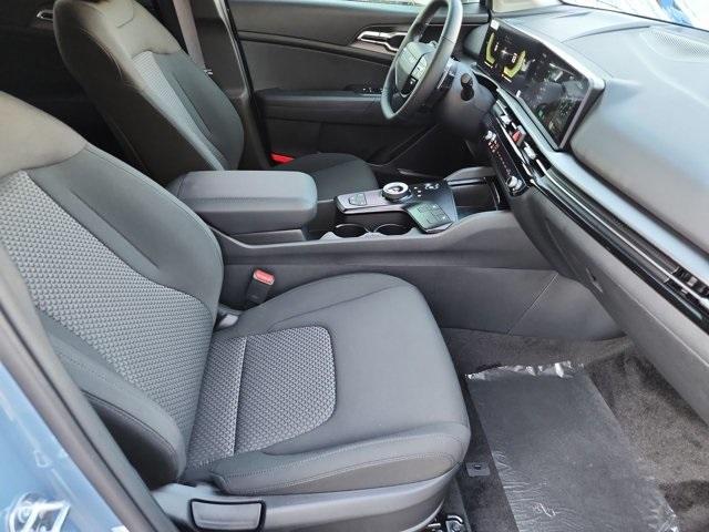 new 2026 Kia Sportage Hybrid car, priced at $32,985