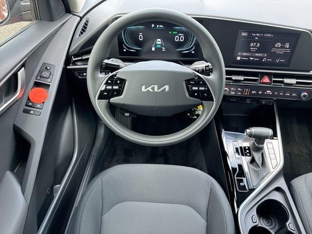 new 2025 Kia Niro car, priced at $27,760