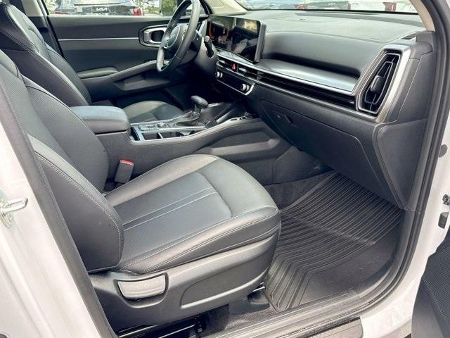 new 2025 Kia Sorento car, priced at $34,468