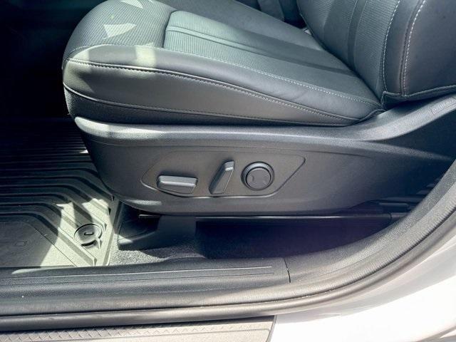 new 2025 Kia Sorento car, priced at $34,468