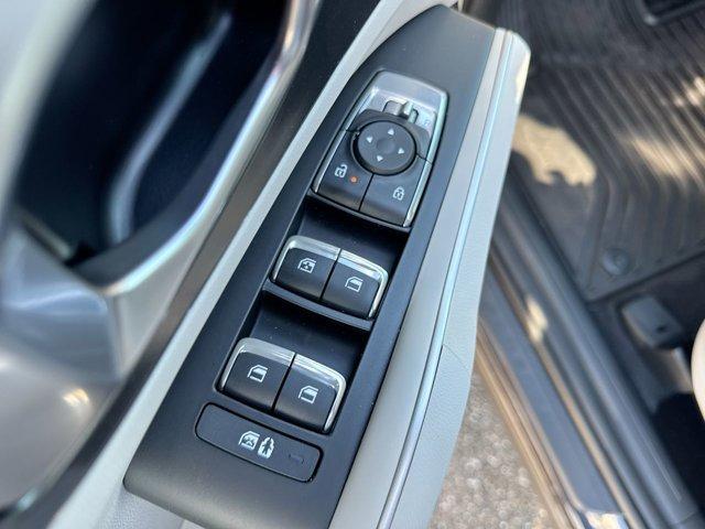 new 2025 Kia Sorento car, priced at $34,489