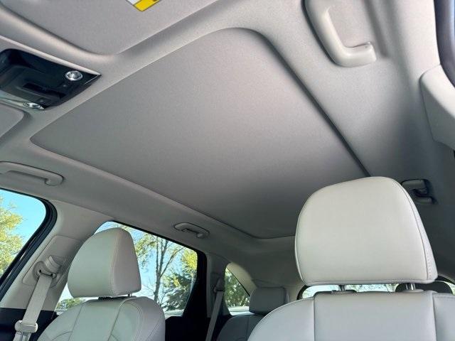 new 2025 Kia Sorento car, priced at $33,989