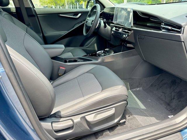 new 2025 Kia Niro EV car, priced at $33,880