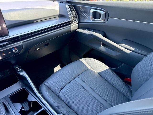 new 2025 Kia Sorento car, priced at $36,323