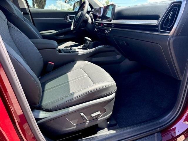 new 2025 Kia Sorento car, priced at $36,323