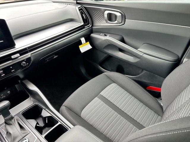 new 2025 Kia Sorento car, priced at $30,949