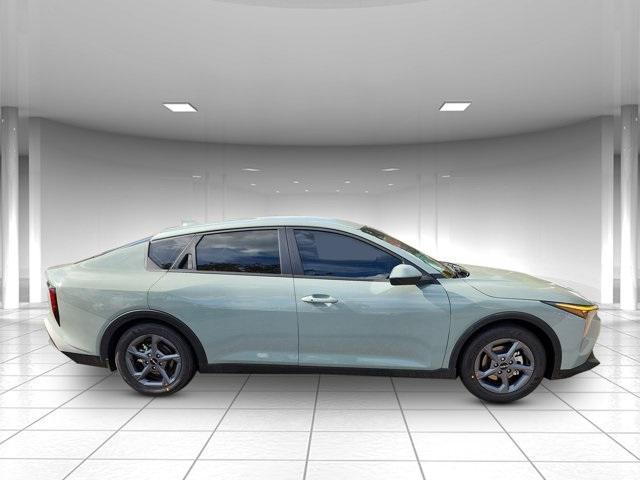 new 2025 Kia K4 car, priced at $23,975