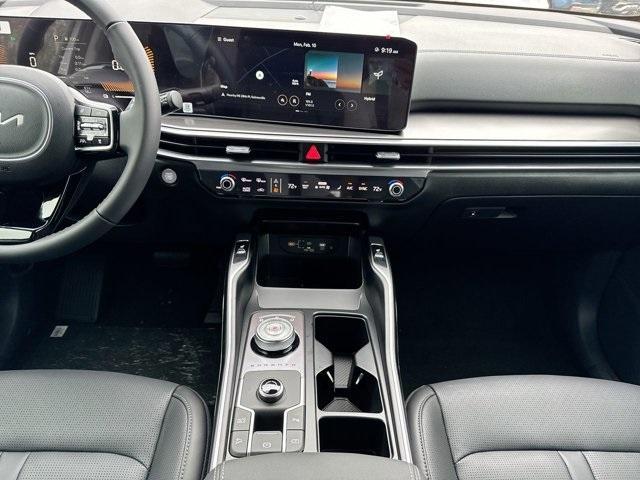 used 2025 Kia Sorento Hybrid car, priced at $36,386