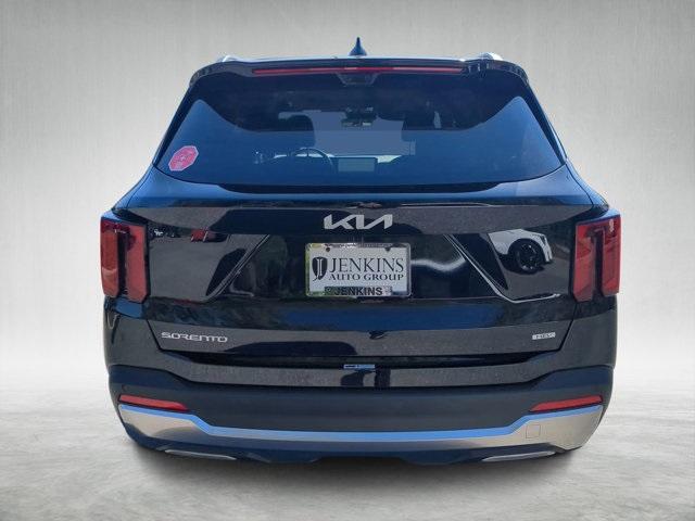 new 2025 Kia Sorento Hybrid car, priced at $43,118