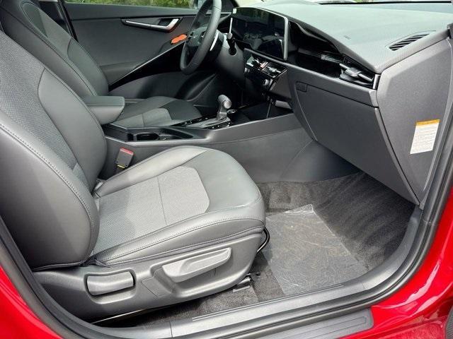 new 2025 Kia Niro car, priced at $30,225