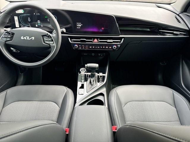 new 2025 Kia Niro car, priced at $30,225