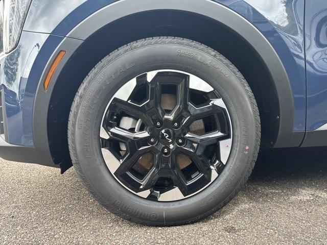 new 2025 Kia Sorento car, priced at $35,451