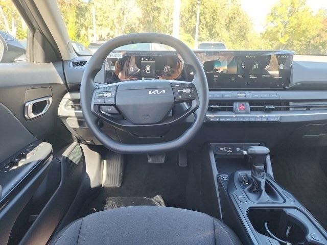 new 2025 Kia K4 car, priced at $24,075