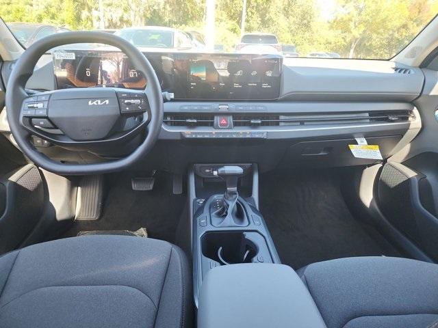 new 2025 Kia K4 car, priced at $24,075