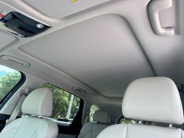 new 2025 Kia Sorento car, priced at $38,196