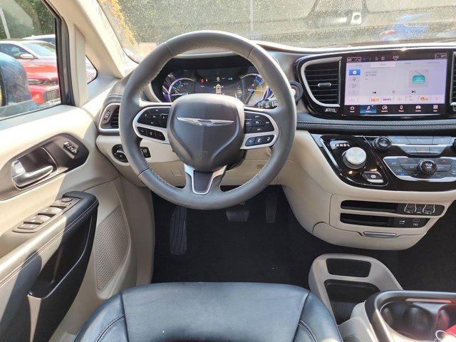 used 2022 Chrysler Pacifica Hybrid car, priced at $25,529
