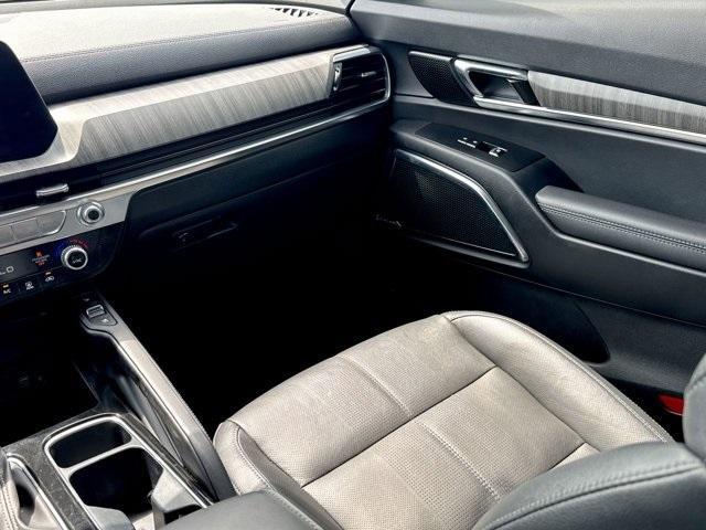 used 2024 Kia Telluride car, priced at $39,558