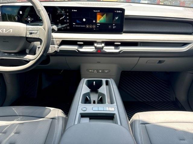 new 2026 Kia EV9 car, priced at $62,440