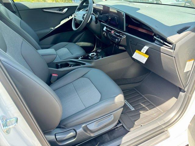 new 2025 Kia Niro EV car, priced at $34,160