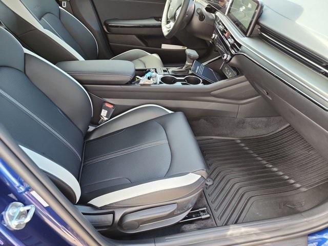 new 2026 Kia K5 car, priced at $31,200