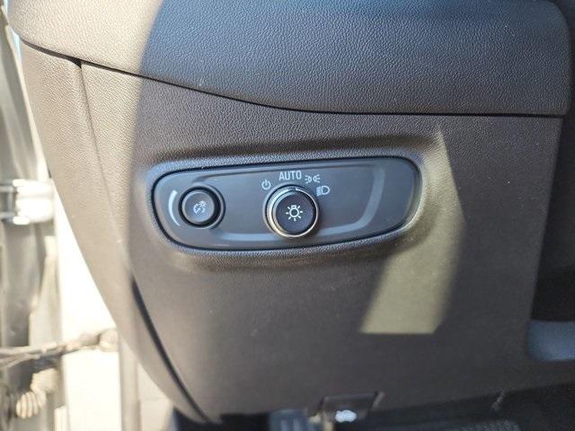 used 2023 Chevrolet Equinox car, priced at $21,499