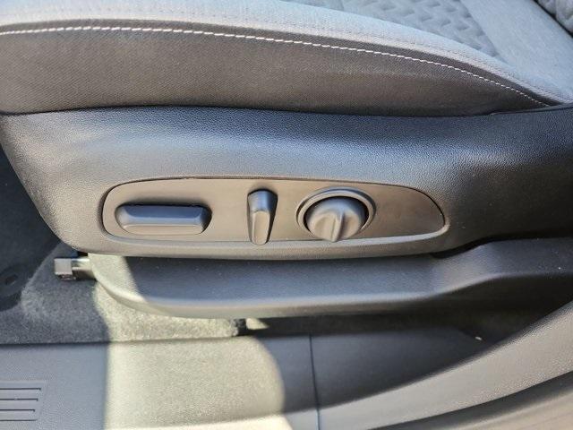 used 2023 Chevrolet Equinox car, priced at $21,499