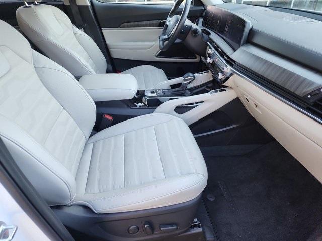 used 2024 Kia Telluride car, priced at $43,412