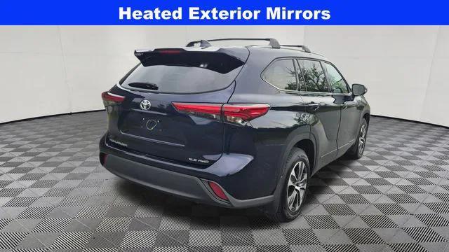 used 2022 Toyota Highlander car, priced at $37,800
