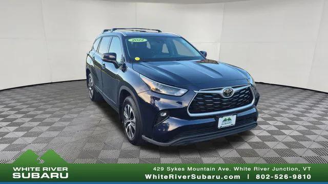 used 2022 Toyota Highlander car, priced at $35,700