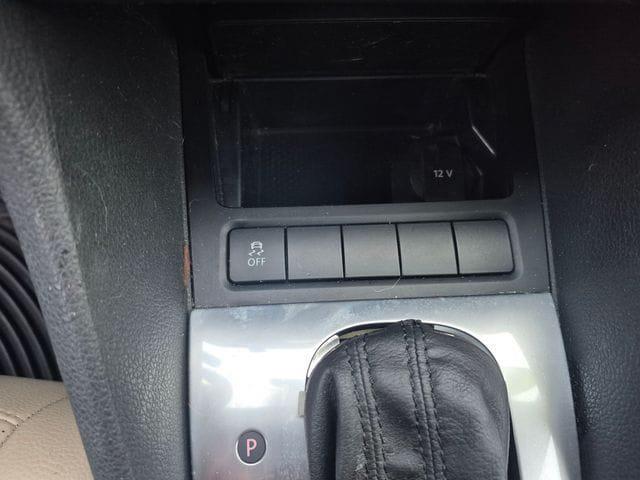 used 2013 Volkswagen Jetta SportWagen car, priced at $15,000