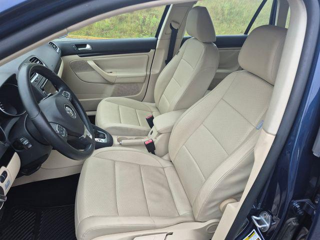 used 2013 Volkswagen Jetta SportWagen car, priced at $15,000