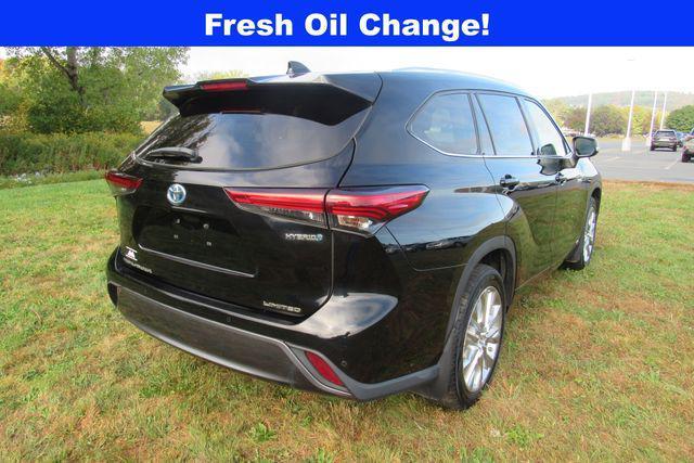 used 2021 Toyota Highlander Hybrid car, priced at $39,500