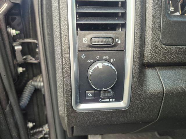 used 2022 Ram 1500 Classic car, priced at $33,000