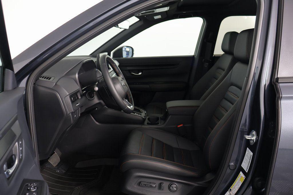 new 2026 Honda CR-V Hybrid car, priced at $41,675