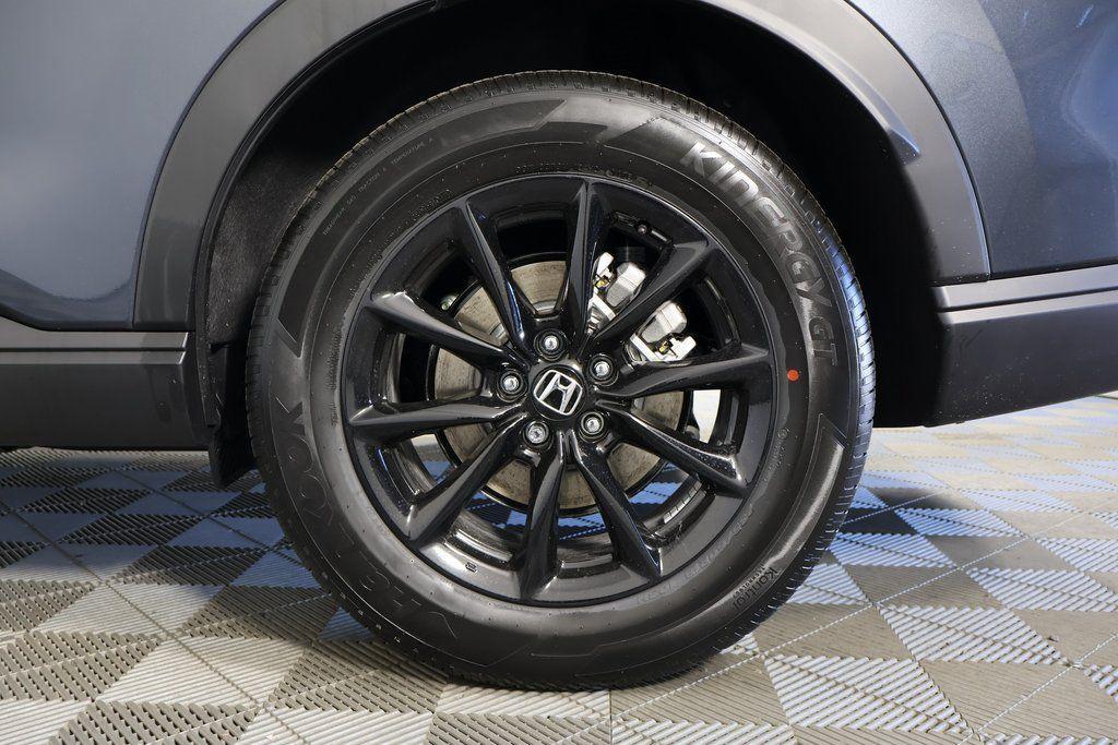 new 2026 Honda CR-V Hybrid car, priced at $41,675