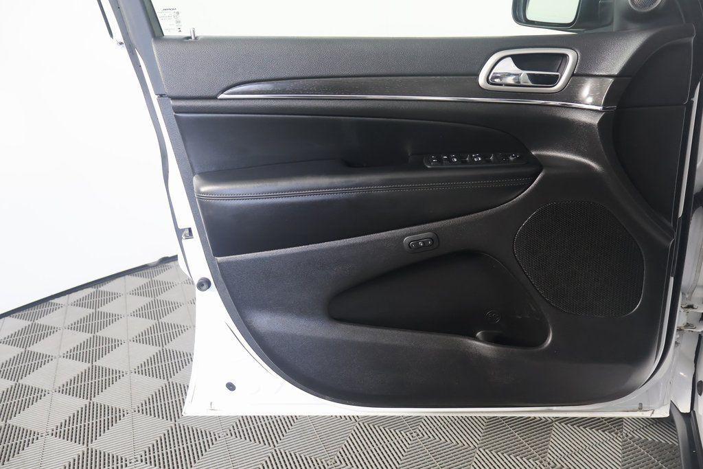 used 2018 Jeep Grand Cherokee car, priced at $17,995