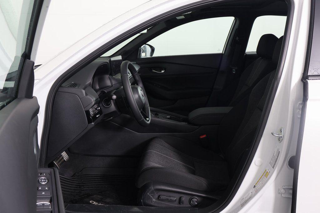 new 2025 Honda Accord Hybrid car, priced at $35,305