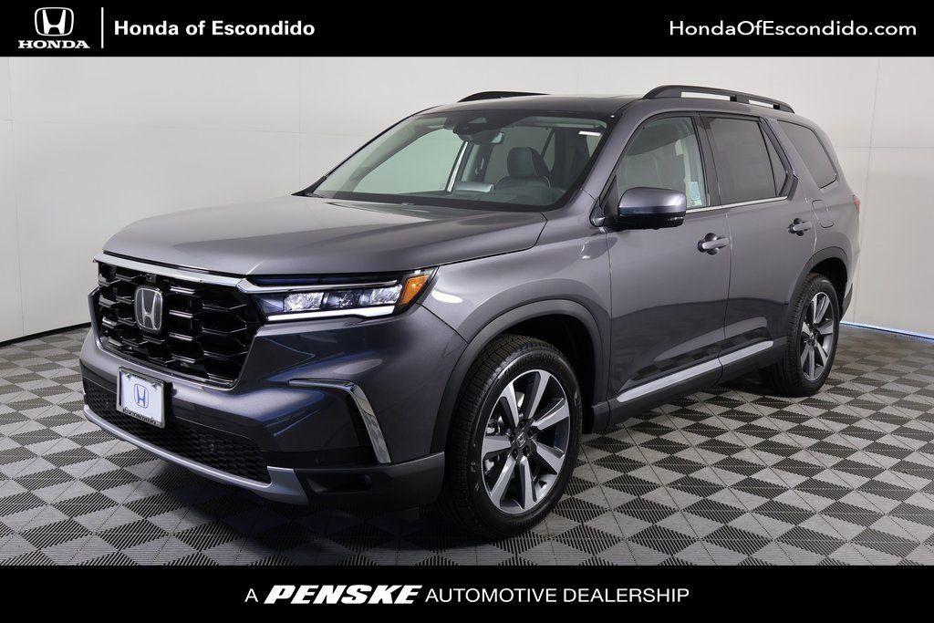 new 2025 Honda Pilot car, priced at $54,575
