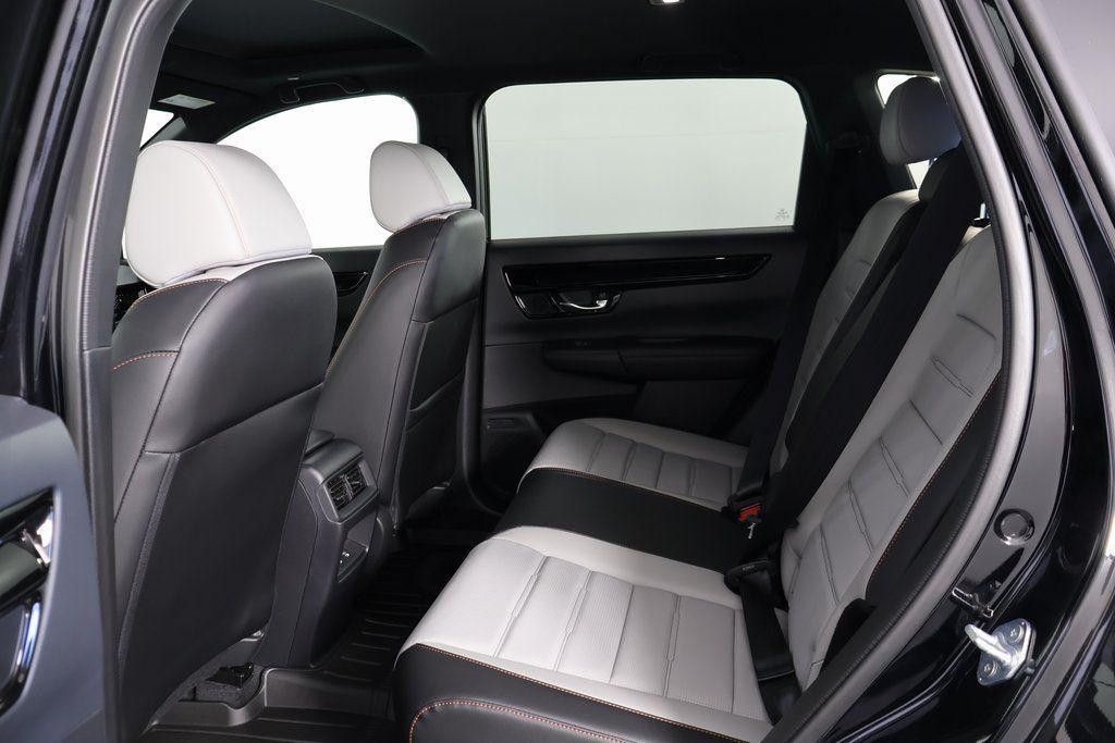 new 2026 Honda CR-V Hybrid car, priced at $43,700