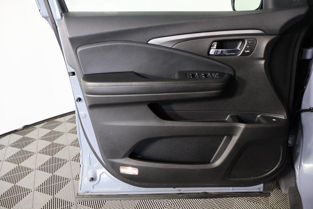 used 2022 Honda Ridgeline car, priced at $33,500