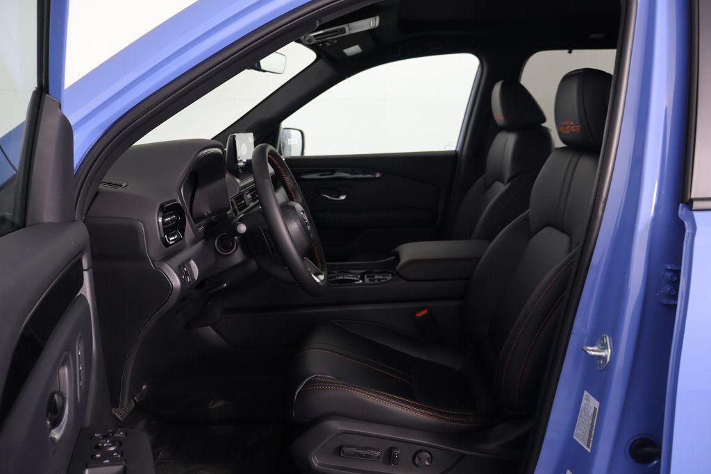 new 2025 Honda Pilot car, priced at $51,350
